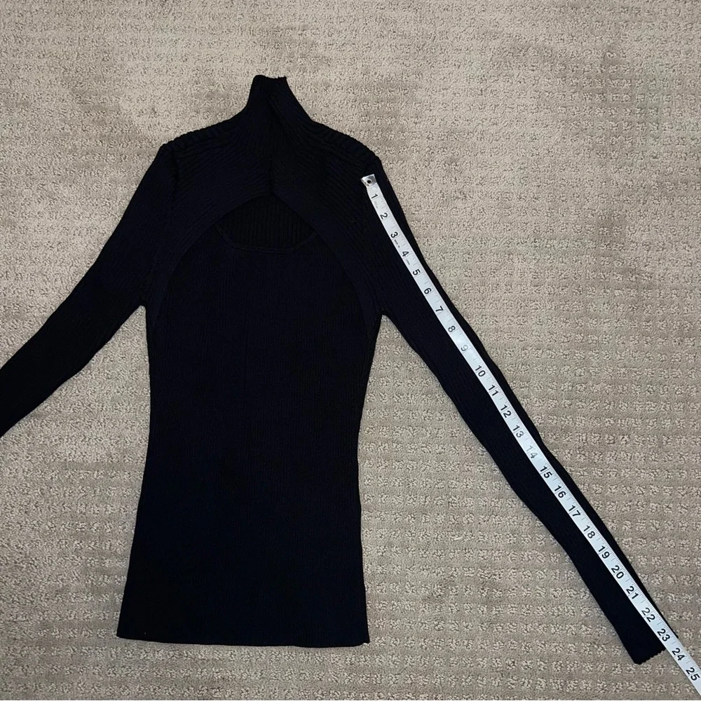 White House Black Market WHBM Long Sleeve Cutout Turtleneck Sweater Size XS